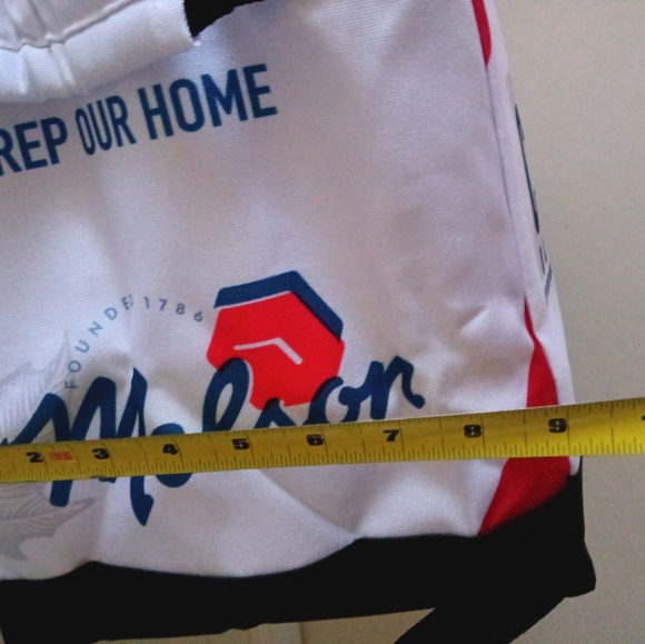 Molson Canadian cooler bag, New - Picture 5 of 7